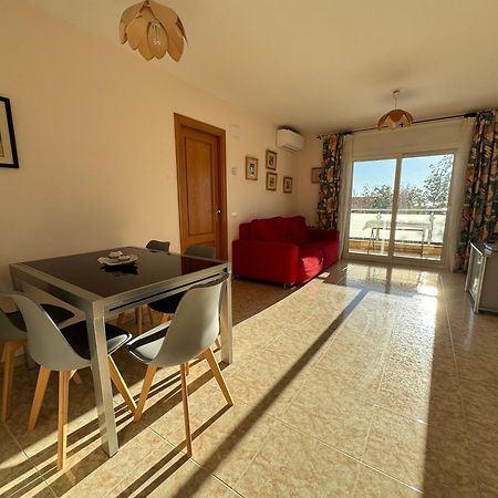 Piso En El Centro Con Vistas Al Mar Y Balcon Appartement Roses Buitenkant foto